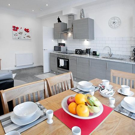 Austens Luxury Apartments Torquay Extérieur photo
